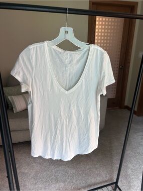 lululemon athletica White V-Neck Short Sleeve Tee